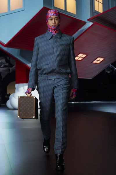 Look 71